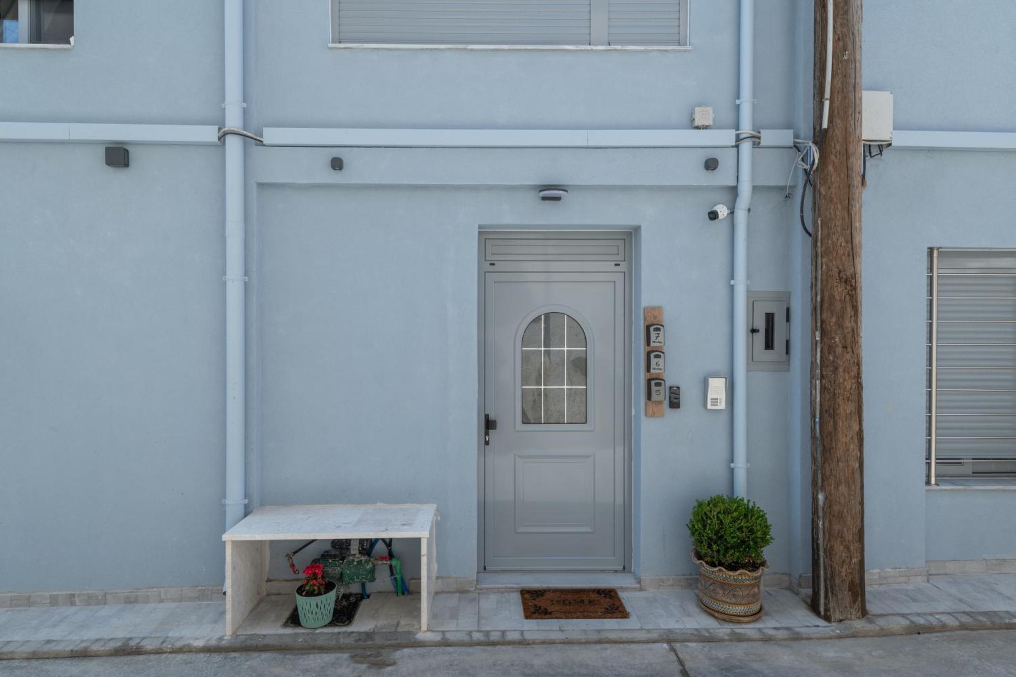 Anassa 5 Center Apartment