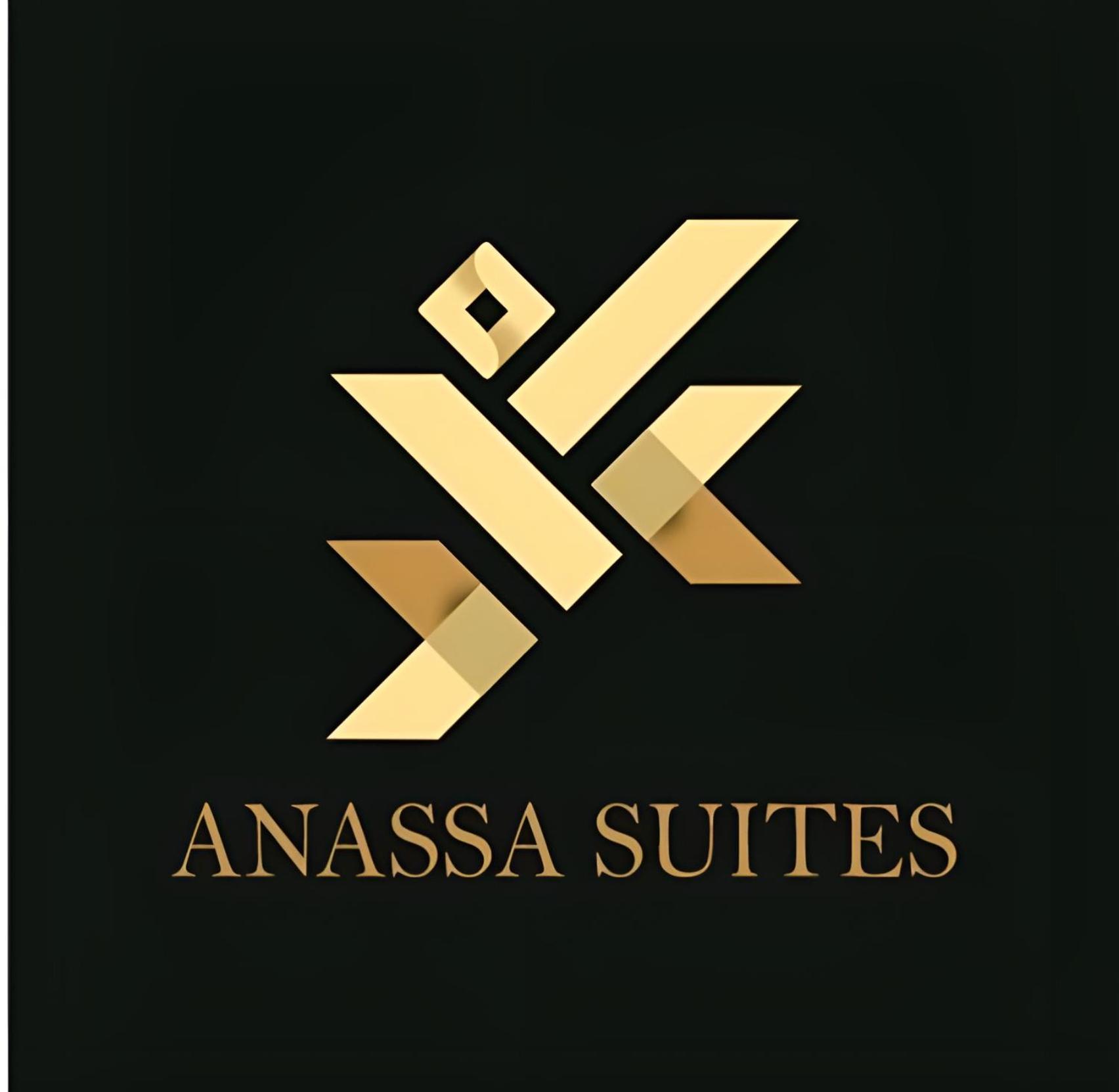 Anassa 5 Center *